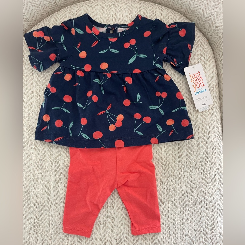 🎉SOLD!!! NWT. CARTER’S New Born Two-Piece Set